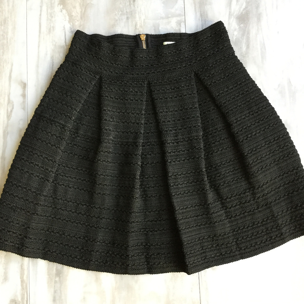 Black Textured A-Line Skirt - Women
